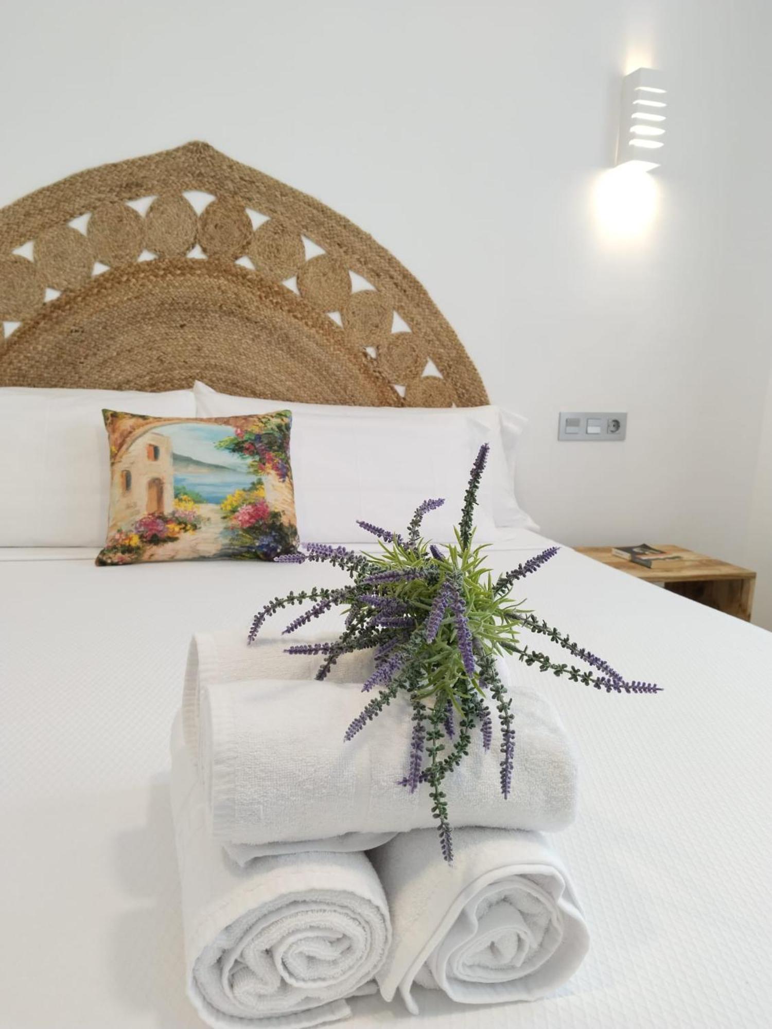 Hostal Aires Del Mar Carboneras Exterior photo